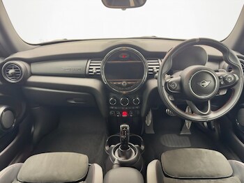 Used MINI Hatch 2020 for sale - 77680434: Photo