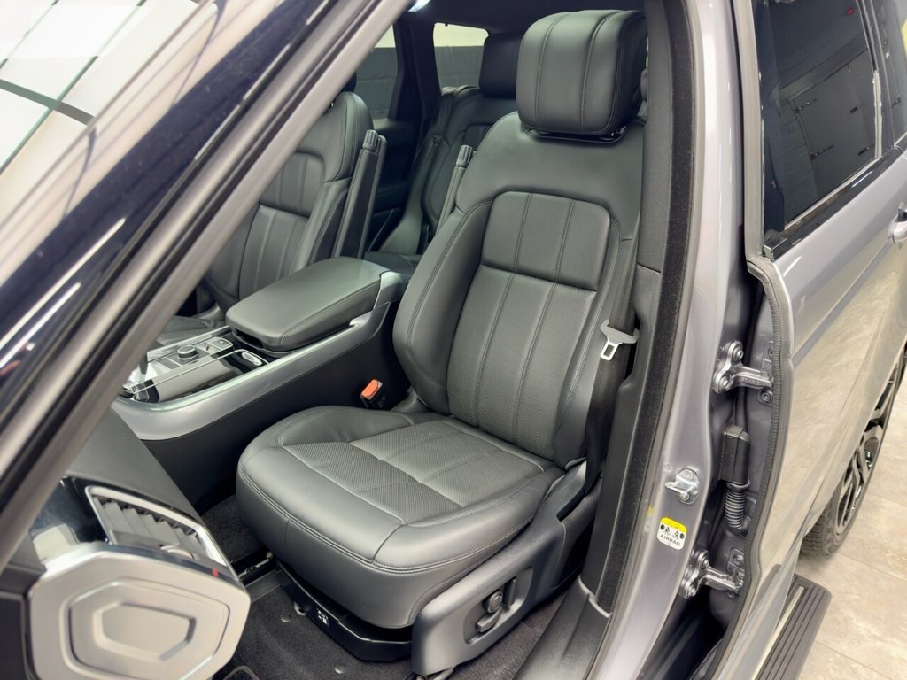 Used Land Rover Range Rover Sport 2019 for sale - 76883122: Photo 16