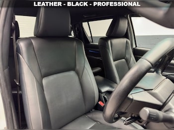 Used Toyota Hilux 2022 for sale - 79493694: Photo
