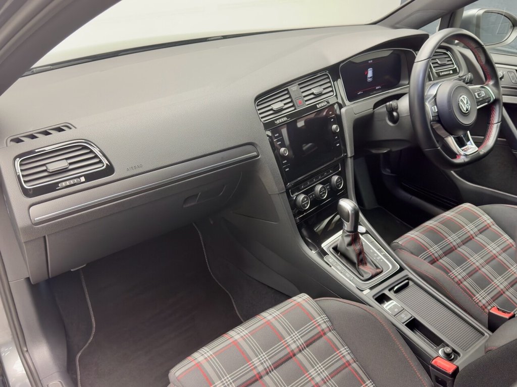 Used Volkswagen Golf 2019 for sale - 77692674: Photo 19