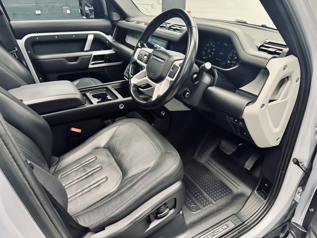 Used Land Rover Defender 2021 for sale - 77327618: Photo 28