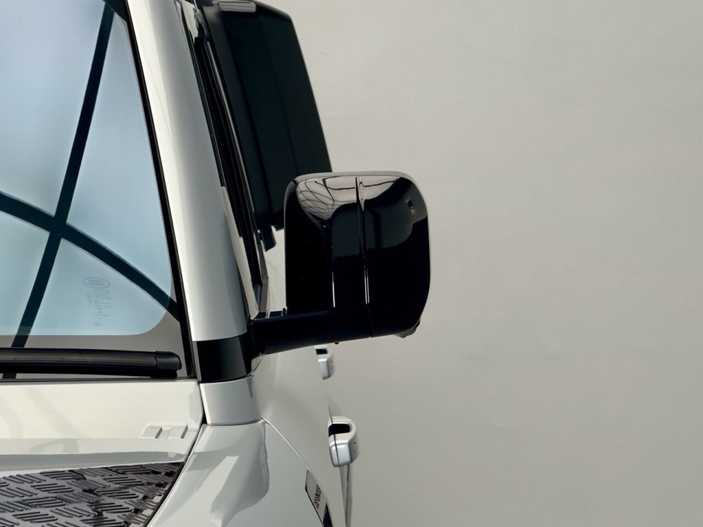 Used Land Rover Defender 2021 for sale - 77327618: Photo 40