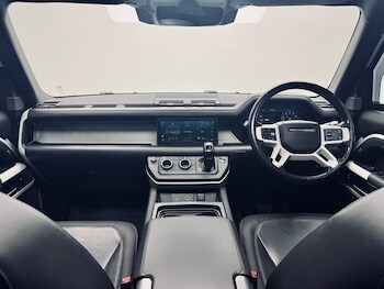 Used Land Rover Defender 2021 for sale - 77327618: Photo