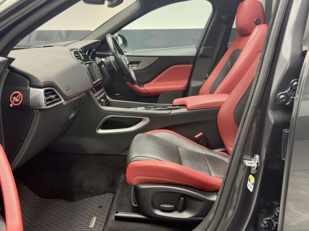 Used Jaguar F-Pace 2016 for sale - 76590795: Photo 29