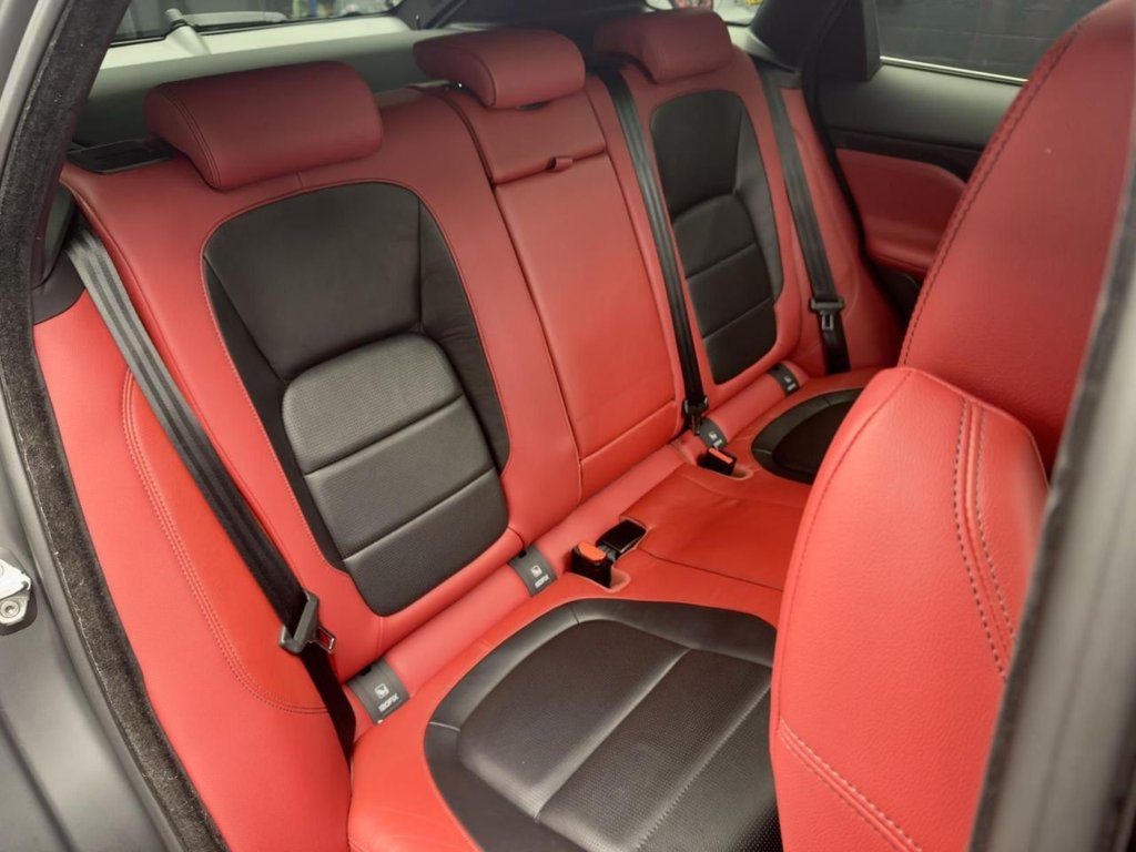 Used Jaguar F-Pace 2016 for sale - 76590795: Photo 36