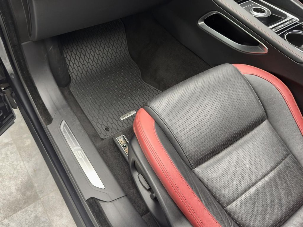 Used Jaguar F-Pace 2016 for sale - 76590795: Photo 41