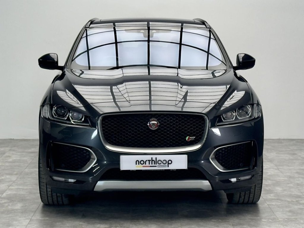 Used Jaguar F-Pace 2016 for sale - 76590795: Photo 7
