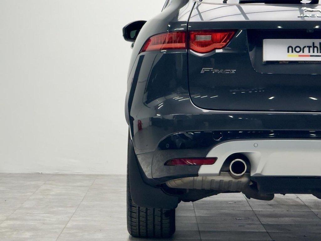 Used Jaguar F-Pace 2016 for sale - 76590795: Photo 8