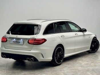Used Mercedes-Benz C-Class 2018 for sale - 76235645: Photo 2
