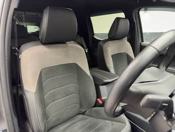 Used Volkswagen Amarok 2025 for sale - 79737591: Photo