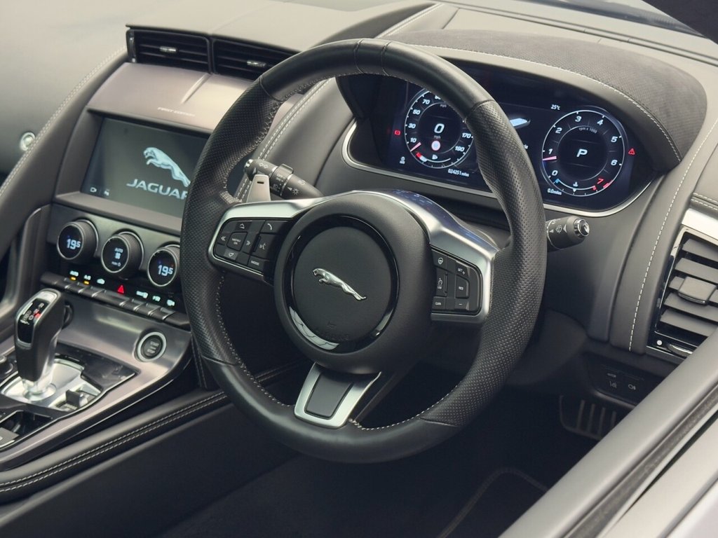 Used Jaguar F-Type 2020 for sale - 76105546: Photo 10