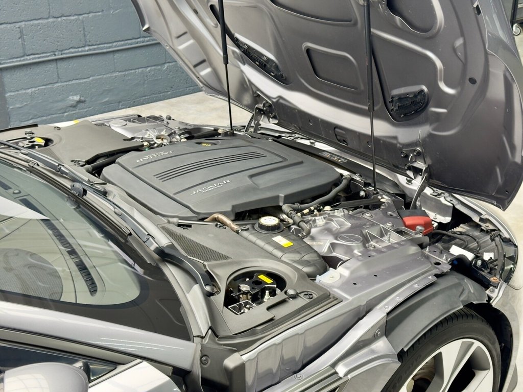 Used Jaguar F-Type 2020 for sale - 76105546: Photo 38