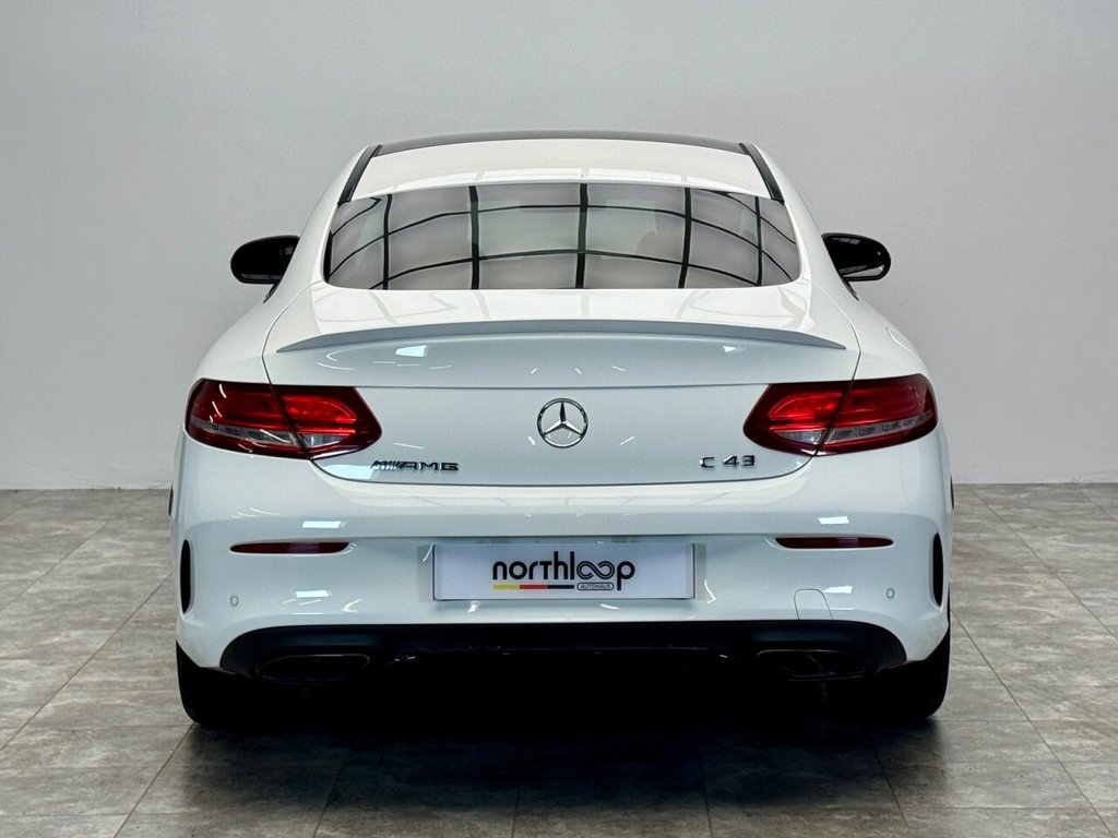 Used Mercedes-Benz C Class 2018 for sale - 76797543: Photo 11