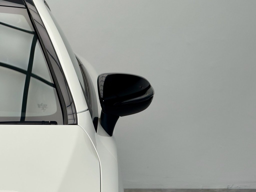 Used Mercedes-Benz C Class 2018 for sale - 76797543: Photo 34