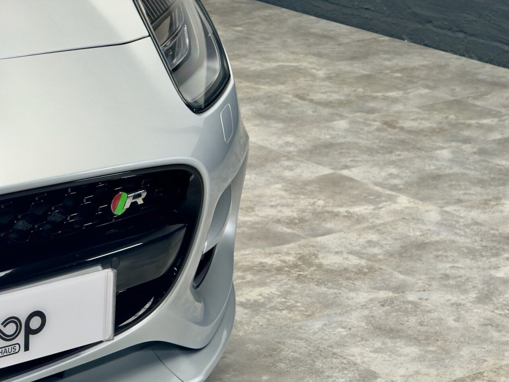 Used Jaguar F-Type 2018 for sale - 76147596: Photo 16