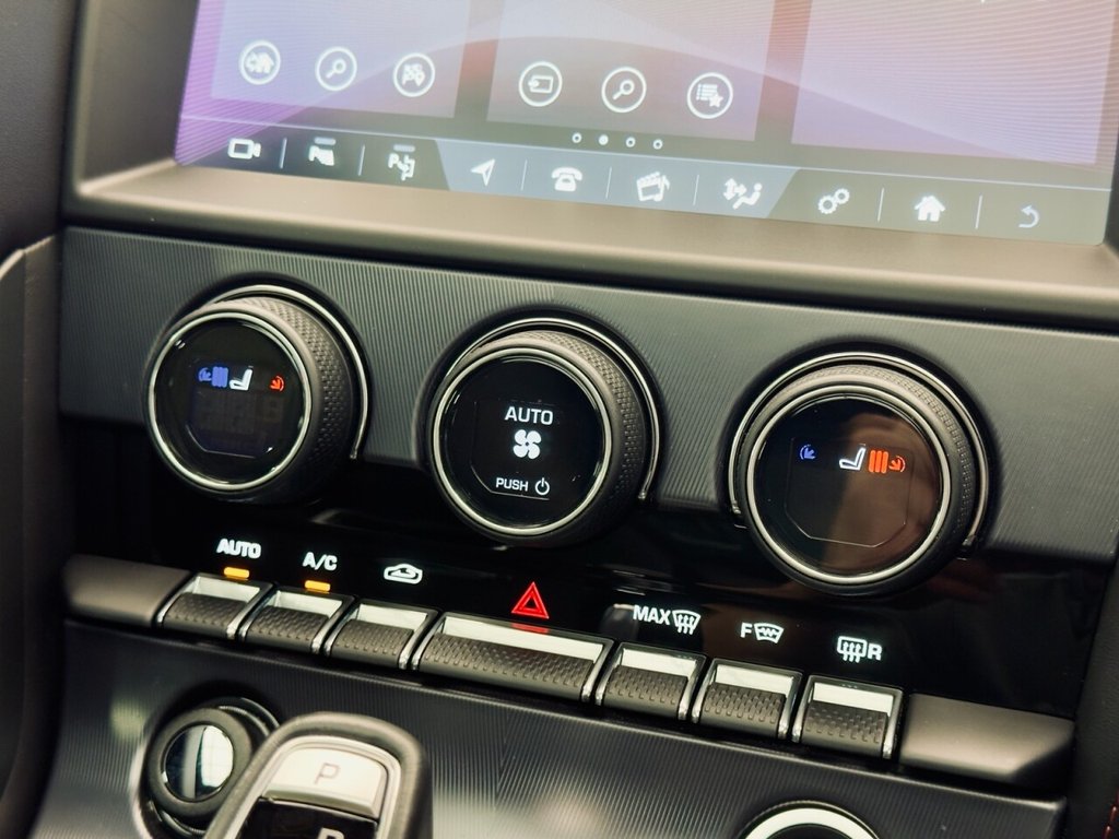Used Jaguar F-Type 2018 for sale - 76147596: Photo 38