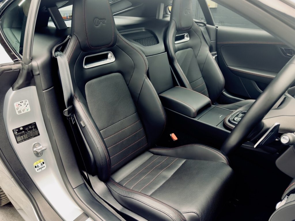 Used Jaguar F-Type 2018 for sale - 76147596: Photo 4