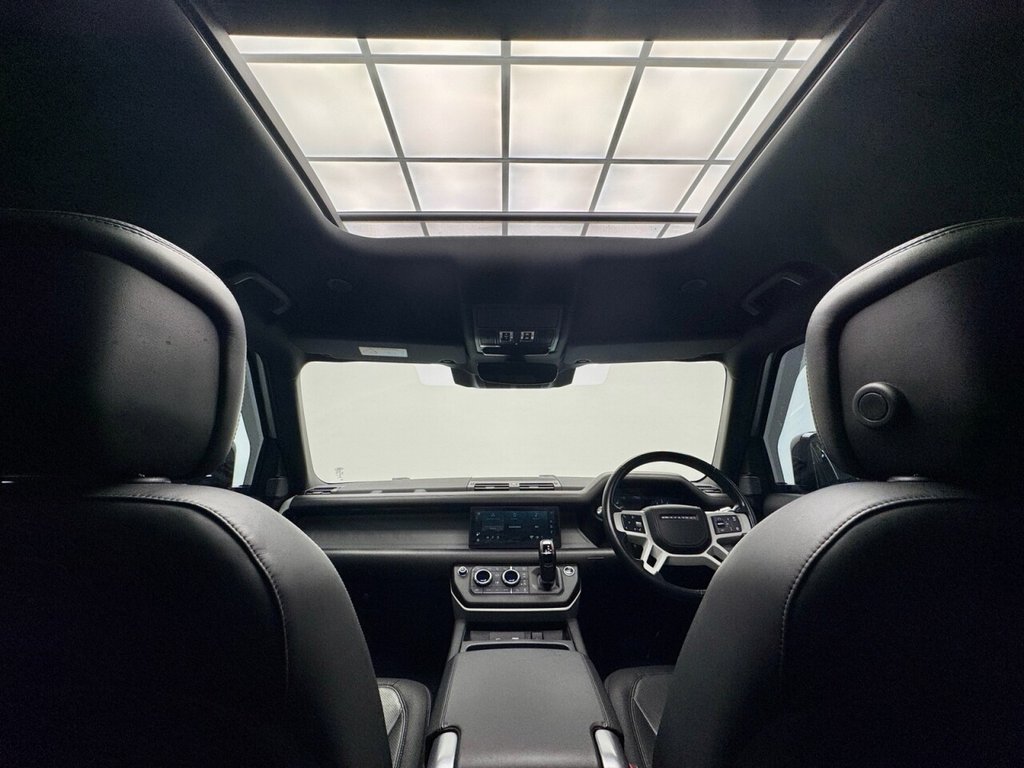 Used Land Rover Defender 2021 for sale - 77355605: Photo 3