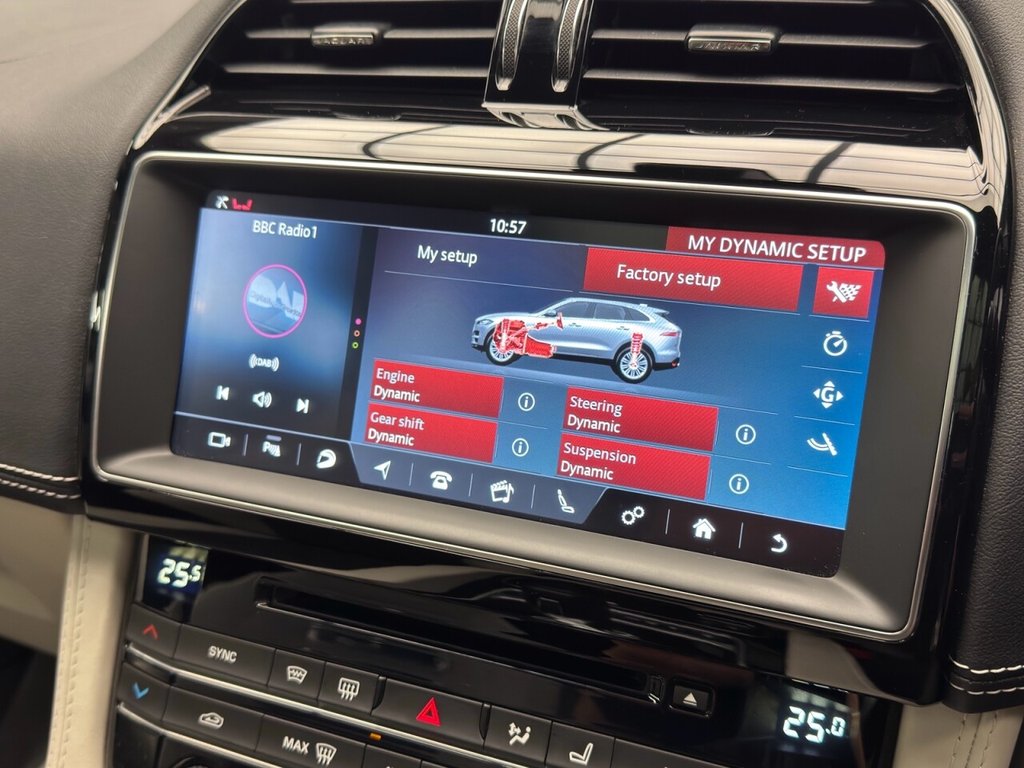 Used Jaguar F-Pace 2019 for sale - 77764763: Photo 33