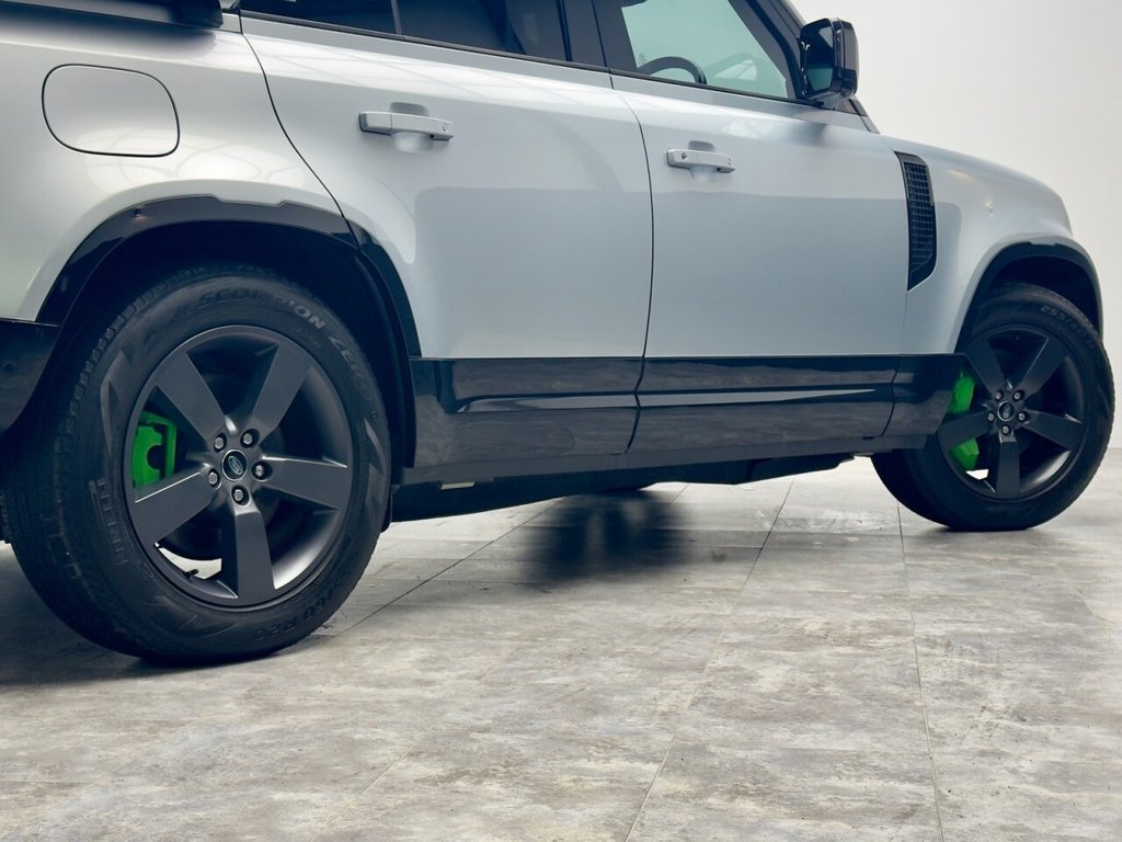 Used Land Rover Defender 2021 for sale - 76105578: Photo 29