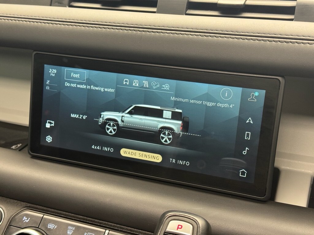 Used Land Rover Defender 2021 for sale - 76105578: Photo 32