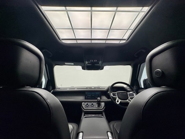Used Land Rover Defender 2021 for sale - 76105578: Photo 3