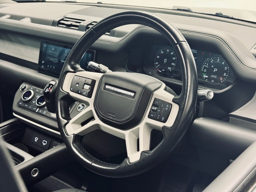 Used Land Rover Defender 2021 for sale - 76105578: Photo 43