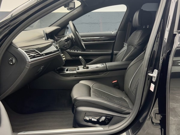 Used BMW 7 Series 2020 for sale - 76223126: Photo 31