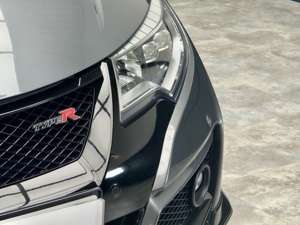 Used Honda Civic 2016 for sale - 76105370: Photo 29