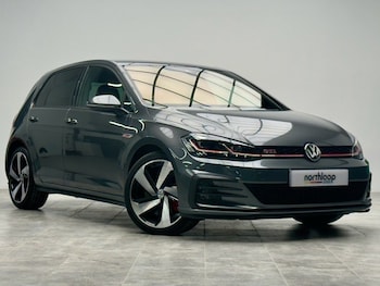 Volkswagen - Golf