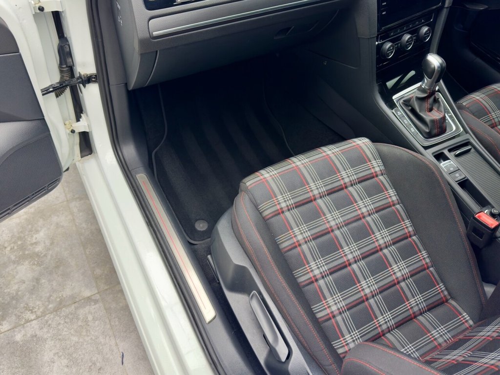 Used Volkswagen Golf 2019 for sale - 77139379: Photo 38