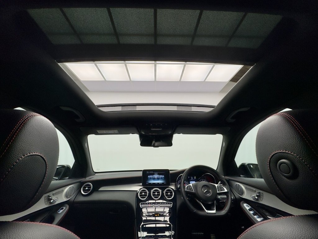 Used Mercedes-Benz GLC 2019 for sale - 76934742: Photo 4