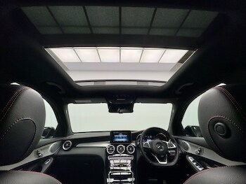 Used Mercedes-Benz GLC 2019 for sale - 76934742: Photo