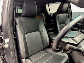 Used Toyota Hilux 2021 for sale - 79142072: Photo
