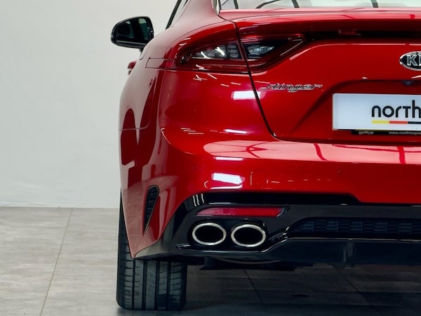 Used Kia Stinger 2017 for sale - 76184957: Photo 14