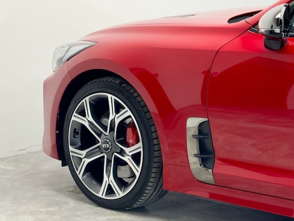 Used Kia Stinger 2017 for sale - 76184957: Photo 17