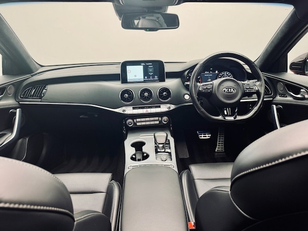 Used Kia Stinger 2017 for sale - 76184957: Photo 19