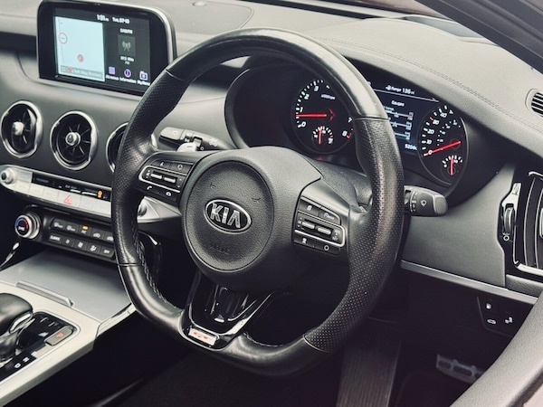 Used Kia Stinger 2017 for sale - 76184957: Photo 25