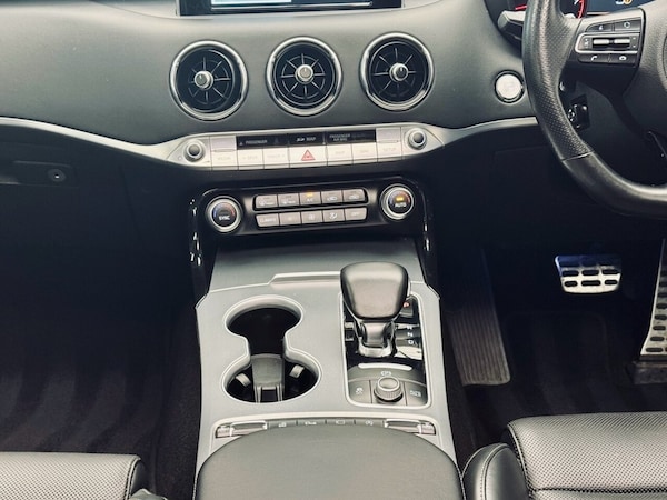 Used Kia Stinger 2017 for sale - 76184957: Photo 42
