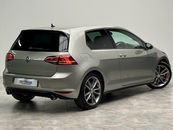 Used Volkswagen Golf 2015 for sale - 75937276: Photo