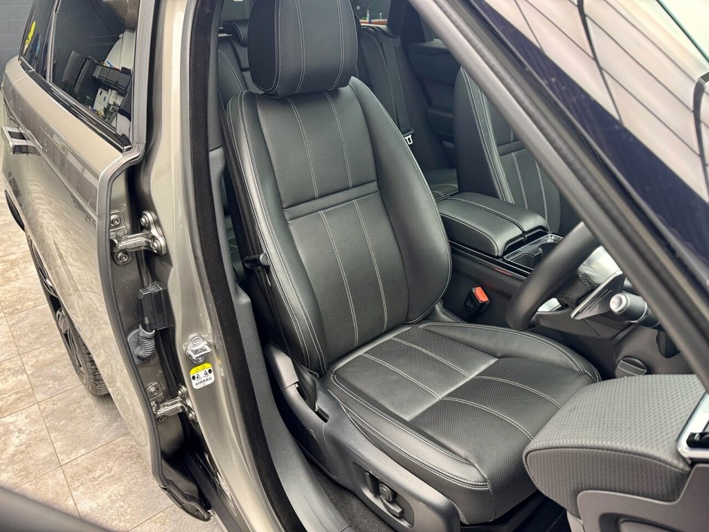 Used Land Rover Range Rover Velar 2019 for sale - 77132997: Photo 11