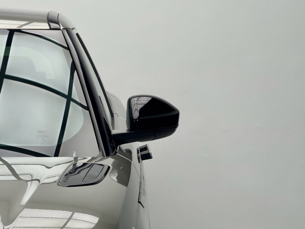 Used Land Rover Range Rover Velar 2019 for sale - 77132997: Photo 43