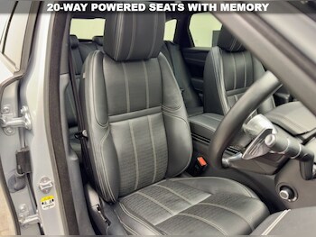 Used Land Rover Range Rover Velar 2019 for sale - 78256458: Photo