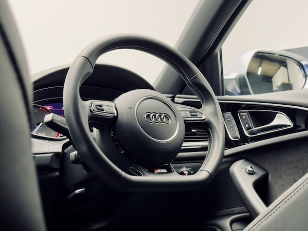 Used Audi S6 Saloon 2017 for sale - 76256635: Photo 25