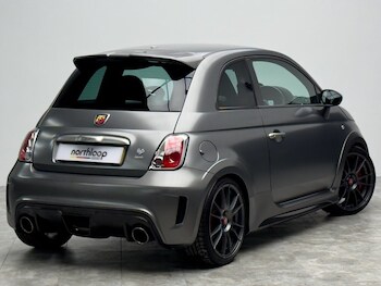 Used Abarth 695 2016 for sale - 77355602: Photo
