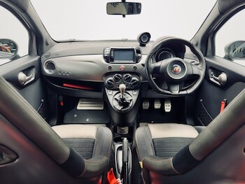 Used Abarth 695 2016 for sale - 77355602: Photo