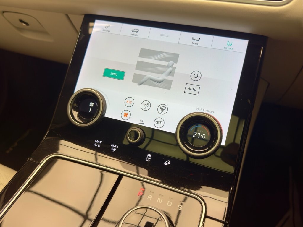 Used Land Rover Range Rover Velar 2019 for sale - 76406328: Photo 27