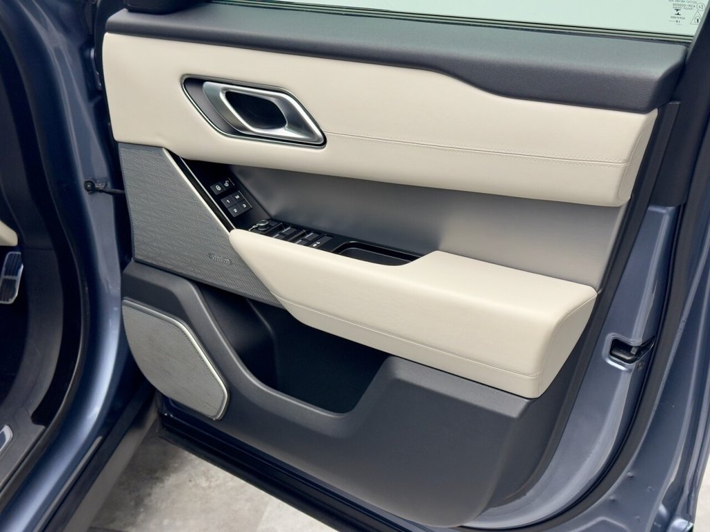 Used Land Rover Range Rover Velar 2019 for sale - 76406328: Photo 37