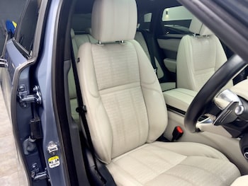 Used Land Rover Range Rover Velar 2019 for sale - 76406328: Photo