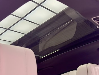 Used Land Rover Range Rover Velar 2019 for sale - 76406328: Photo